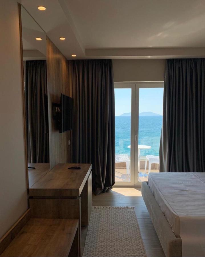 Hotel Kristera Vlore Bagian luar foto