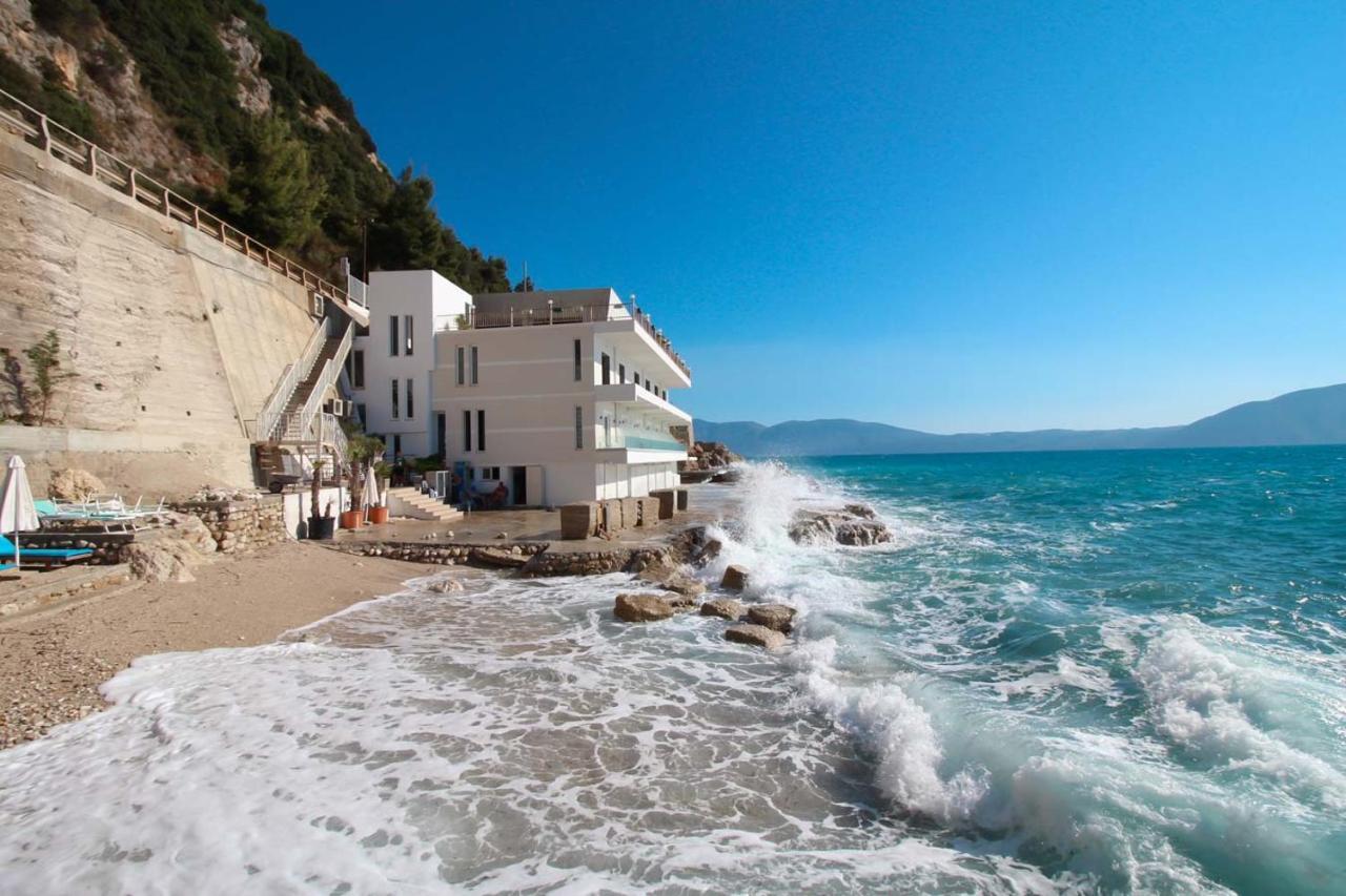 Hotel Kristera Vlore Bagian luar foto
