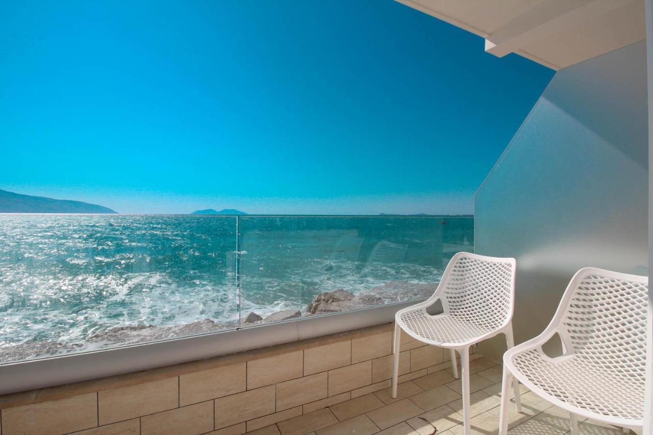 Hotel Kristera Vlore Bagian luar foto