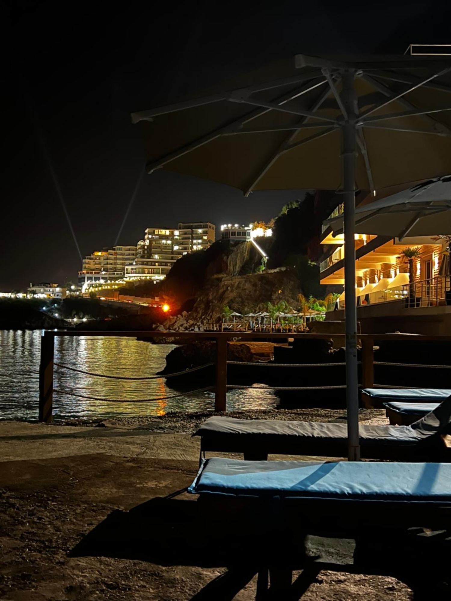 Hotel Kristera Vlore Bagian luar foto