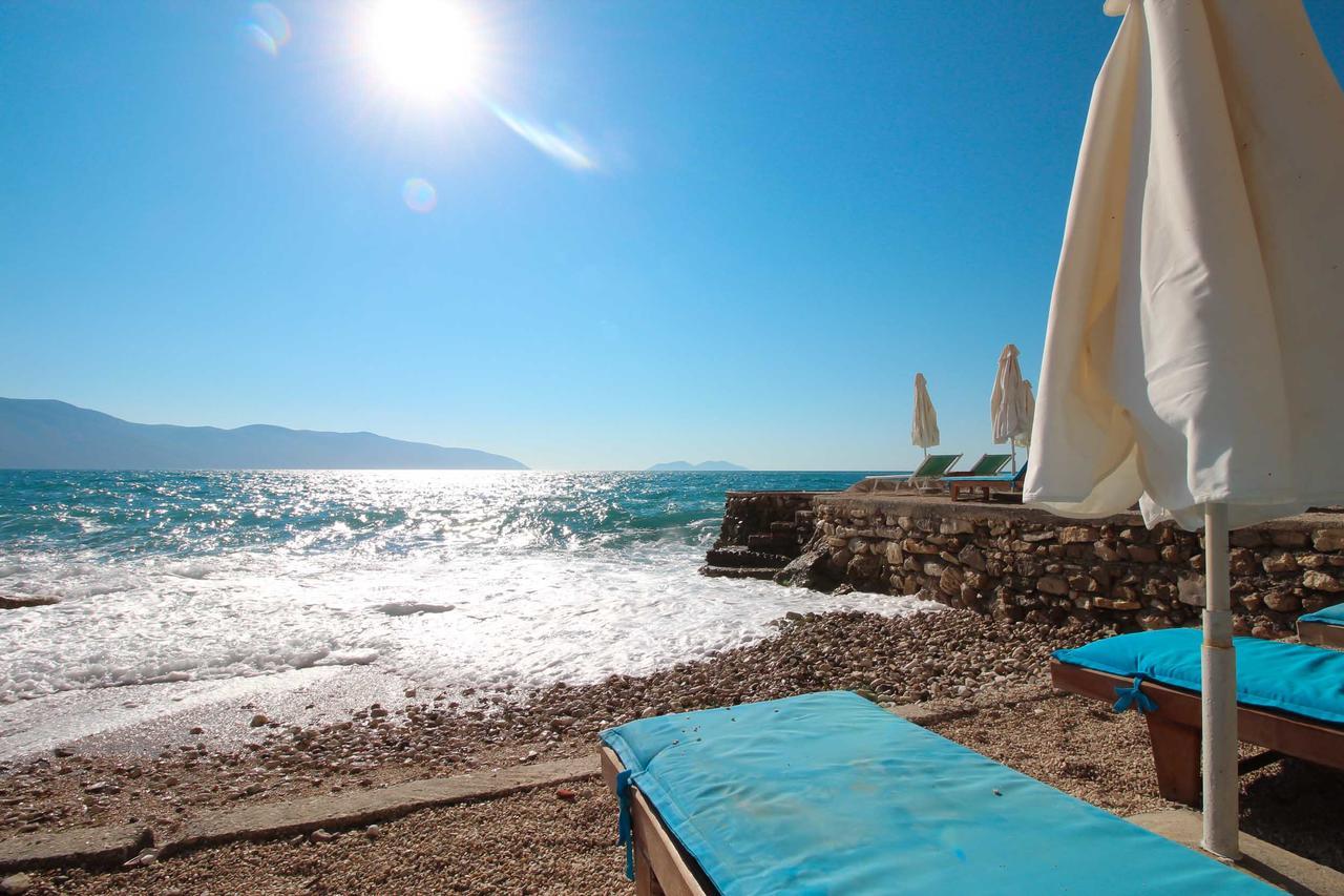 Hotel Kristera Vlore Bagian luar foto