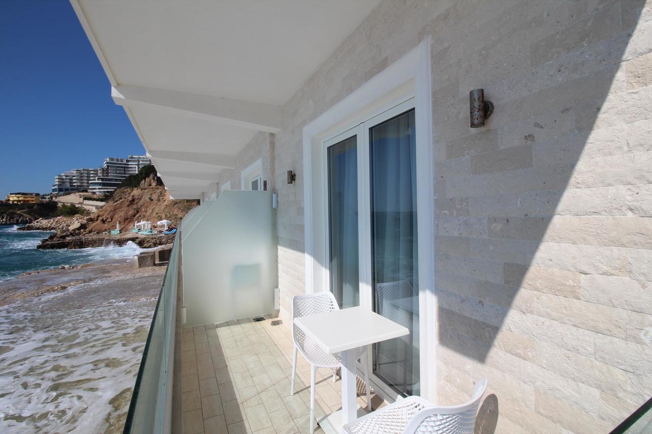 Hotel Kristera Vlore Bagian luar foto